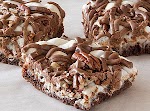 Mississippi Mud Bars - Real Mom Kitchen was pinched from <a href="http://realmomkitchen.com/10558/mississippi-mud-bars/" target="_blank">realmomkitchen.com.</a>