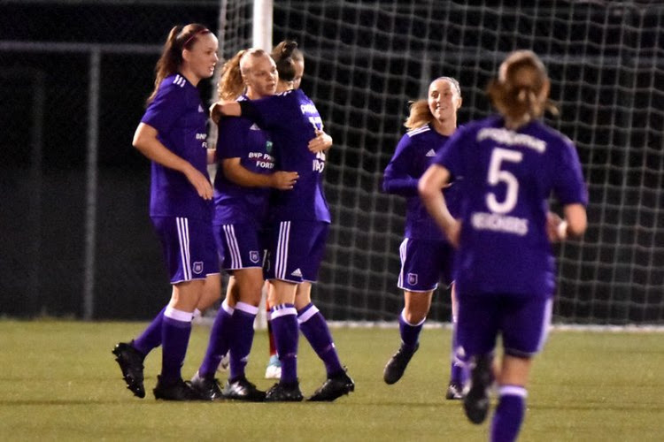 ? Vrouwen Anderlecht maken voetbal simpel lijken met heerlijk doelpunt (geniet mee ...)