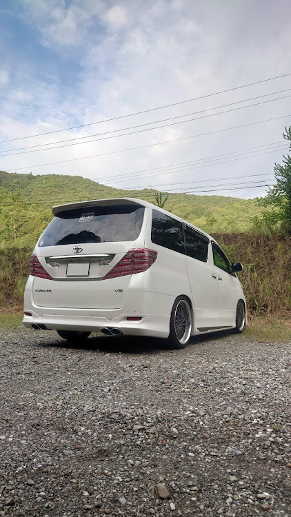 アルファードのアルファード20系・work vs xv・ワークvs xvに関するカスタム事例の投稿画像2枚目