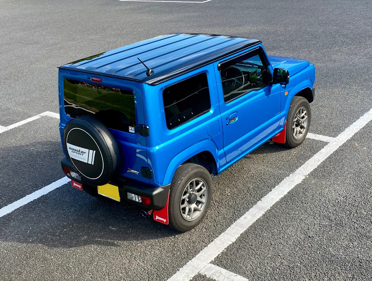 ジムニーの上から愛車・７月もよろしくお願いいたします・100000km達成に関するカスタム事例の投稿画像1枚目