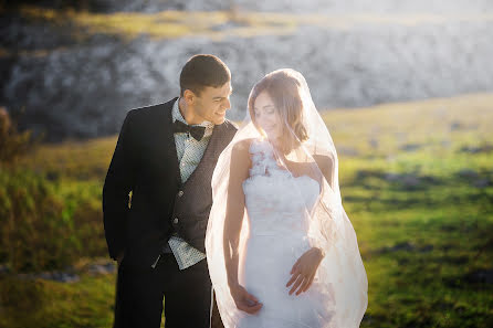 Fotógrafo de casamento Dmytro Sobokar (sobokar). Foto de 19 de fevereiro 2016