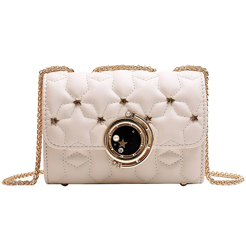 Retro Chain Female Messenger Bag Simple Texture Rivet Diamond Small Square Bag Stylish and functional, perfect for every