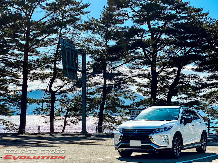 エクリプスクロスの田沢湖・湖畔のさざ波・目指せPickUpCars・iPhoneでピックアッパー・青空と青い湖に関するカスタム事例の投稿画像4枚目