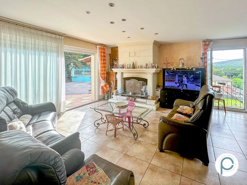 Vente villa 5 pièces 336 m² à Garéoult (83136), 620 000 €