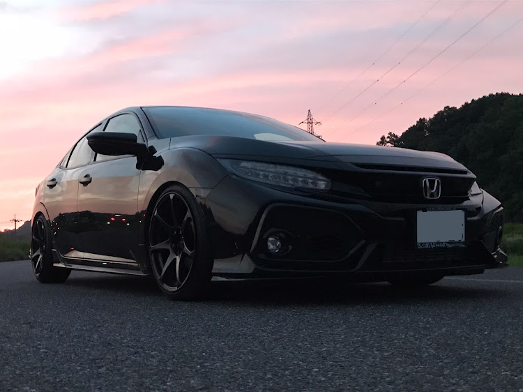 シビックのDIY・車高調整に関するカスタム事例の投稿画像1枚目