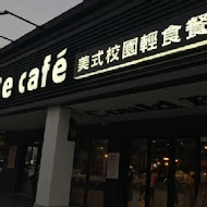 Could be café 一 庫比咖啡美式餐廳(苗栗聯大店)