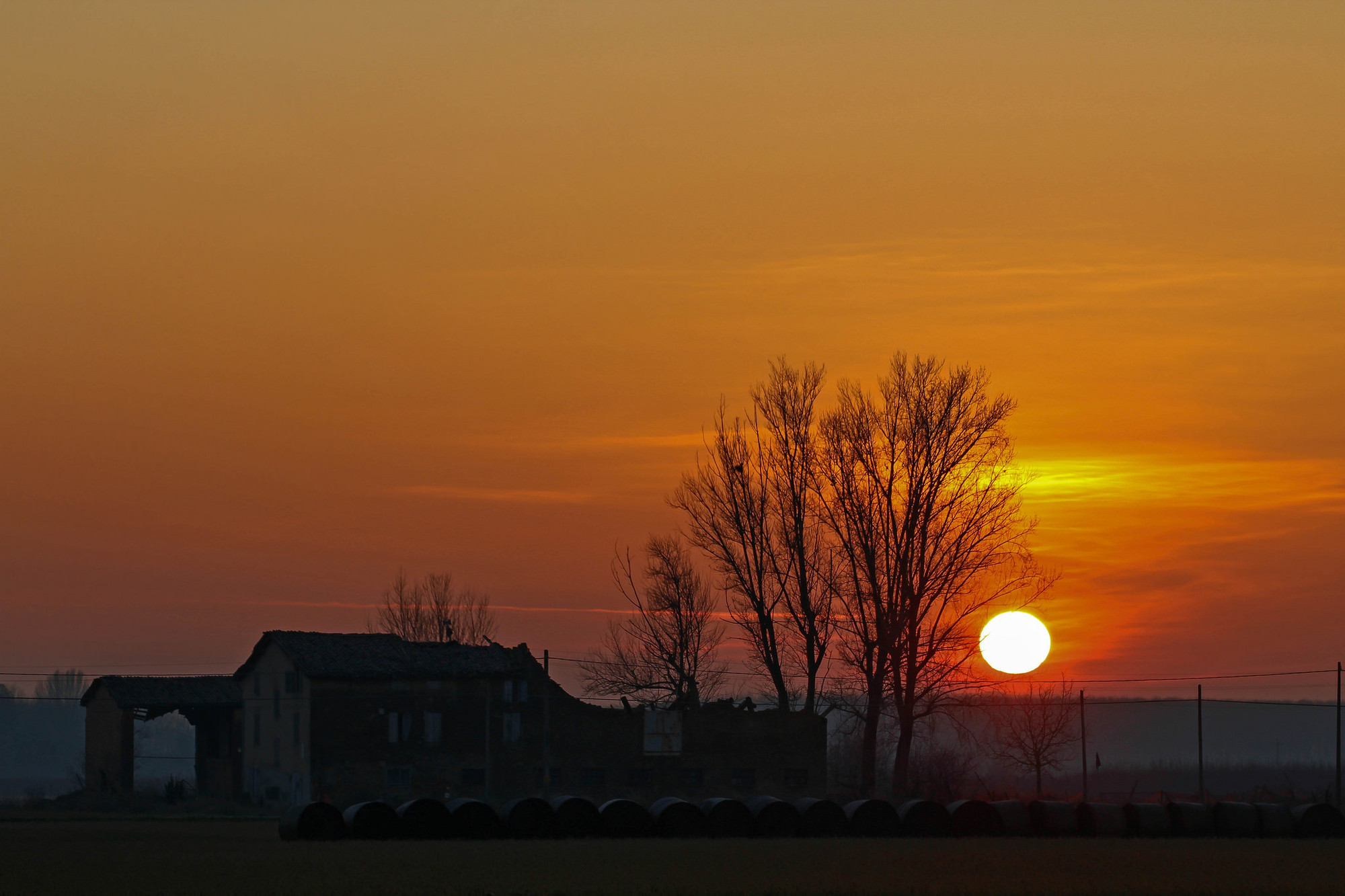 Ultimo tramonto invernale di danielasmerieri