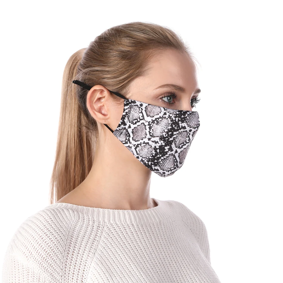 Masque d'impression ajustable type oreilles pour une protection personnalisée. Confortable, respirant et réutilisable. Design ergonomique.