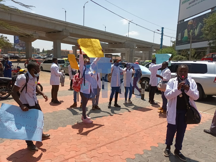 Intern Clinicians countrywide held a countrywide peaceful demonstration from GPO within the Nairobi CBD to the Ministry of Health offices with demands for delayed 7 months stipend on March 7, 2022.