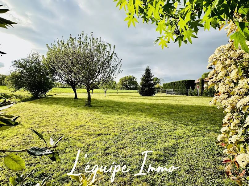 Vente terrain  1300 m² à L'Isle-Jourdain (32600), 128 000 €