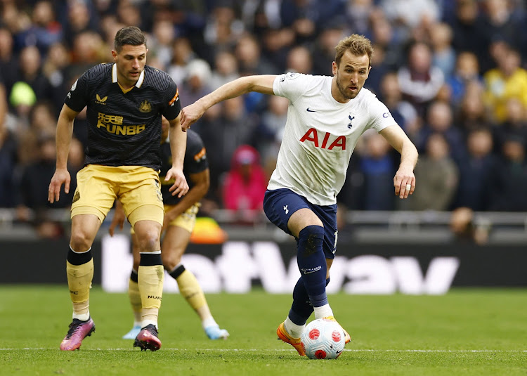 Tottenham Hotspur's Harry Kane in action with Newcastle United's Fabian Schar