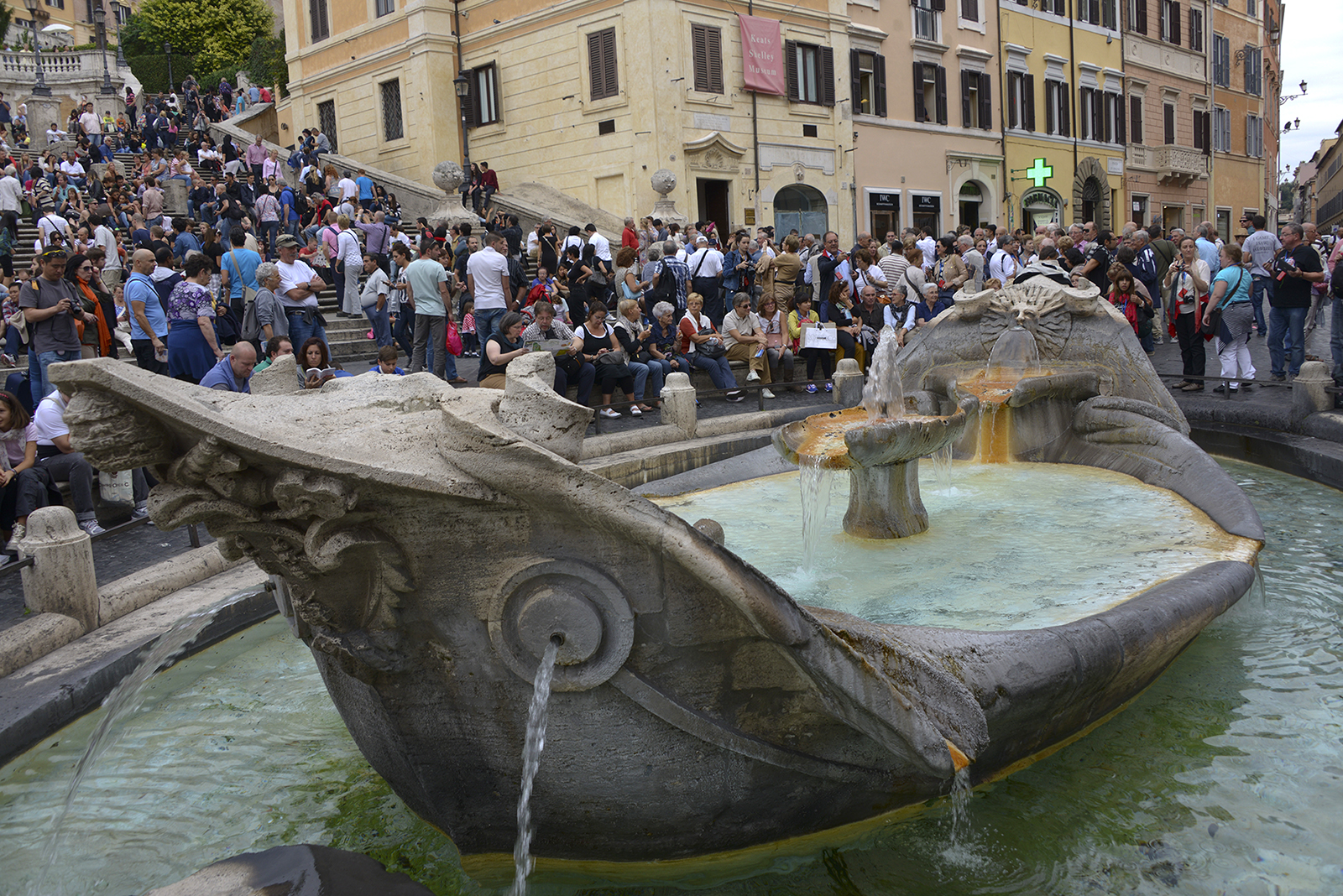 E la barca và. di nessuno