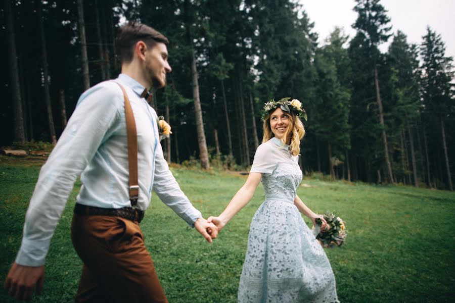 Fotógrafo de casamento Evgeniy Tarasov (tarasof). Foto de 2 de março 2017