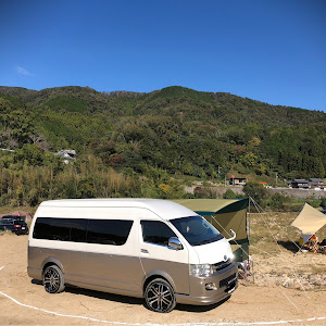 ハイエース