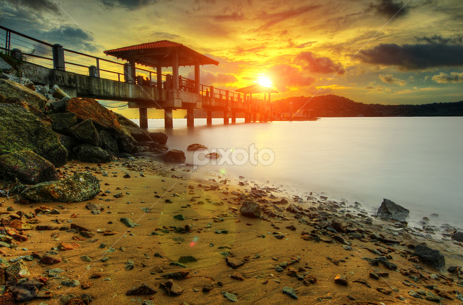 Sunset At Pulau Aman Jetty Vistas City Street Park Pixoto