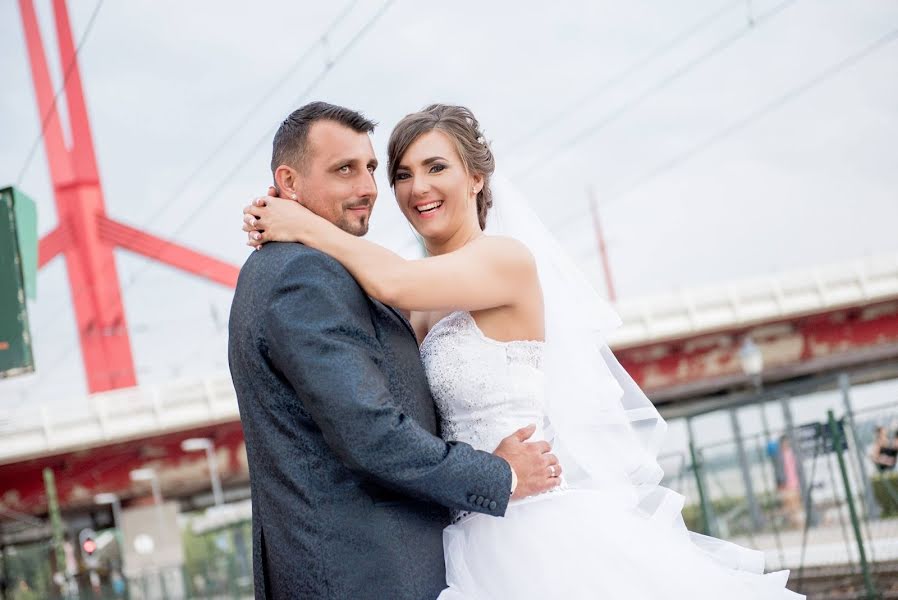 ช่างภาพงานแต่งงาน Zoltán Varju (varjufoto) ภาพเมื่อ 29 กันยายน 2021