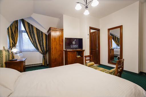 Prestige house for sale in Bucharest (Romania) with garden and terrace