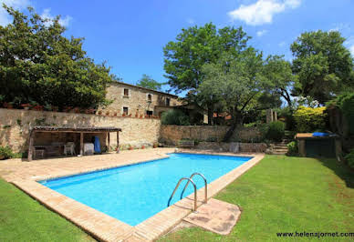 Corps de ferme avec piscine 4