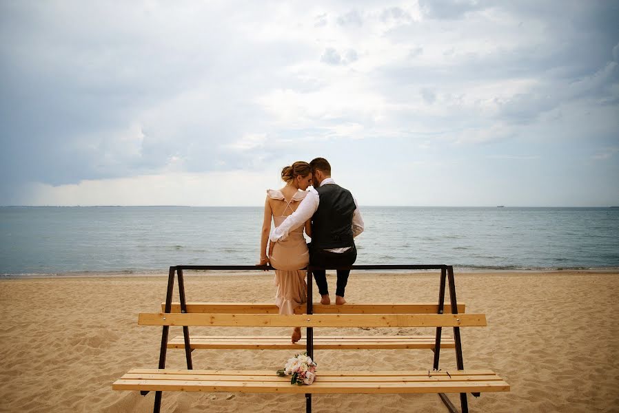 Fotógrafo de casamento Elena Gladkikh (egladkikh). Foto de 9 de julho 2022