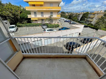 appartement à Cannes la bocca (06)