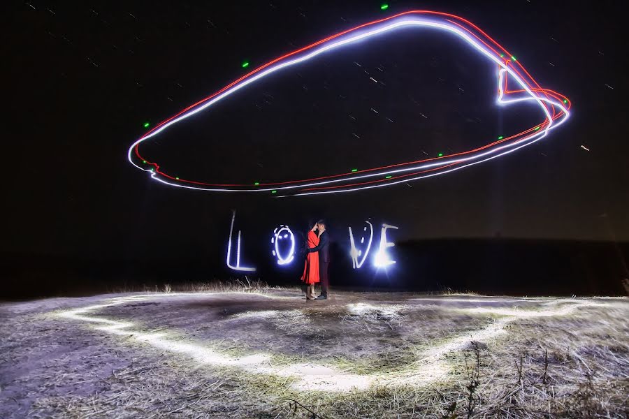 Fotógrafo de casamento Kubanych Moldokulov (moldokulovart). Foto de 28 de setembro 2019