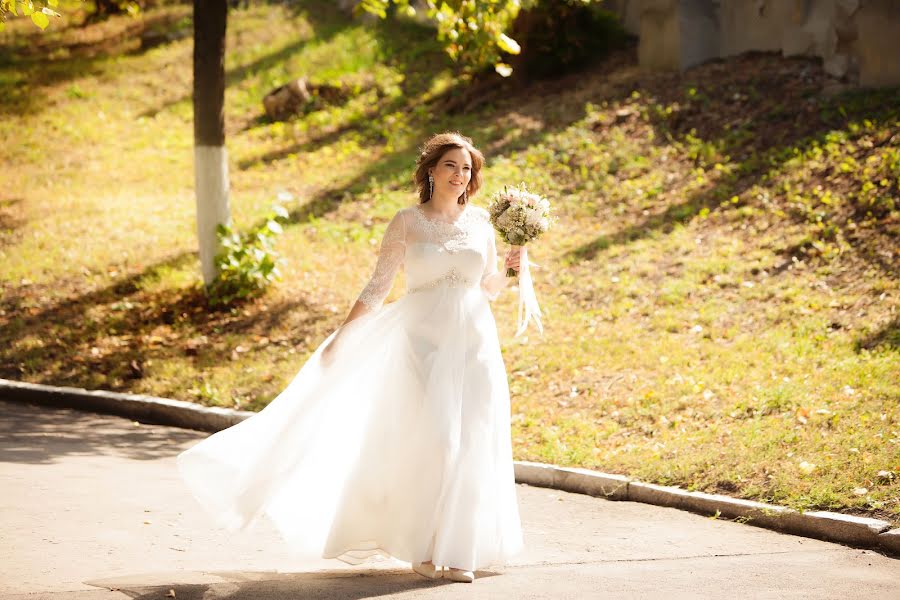 Fotografo di matrimoni Yuliya Grickova (yuliagg). Foto del 18 gennaio 2017