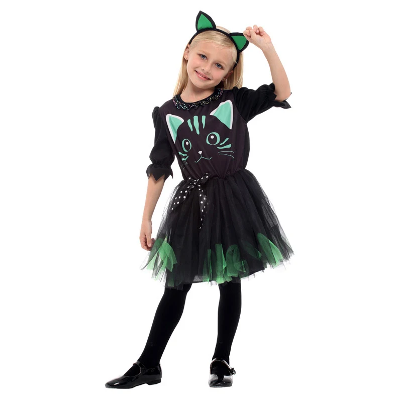 Robe une pièce fille en polyester, confortable et facile à porter. Idéale pour jouer et les sorties décontractées. Un vêtement pratique et stylé!