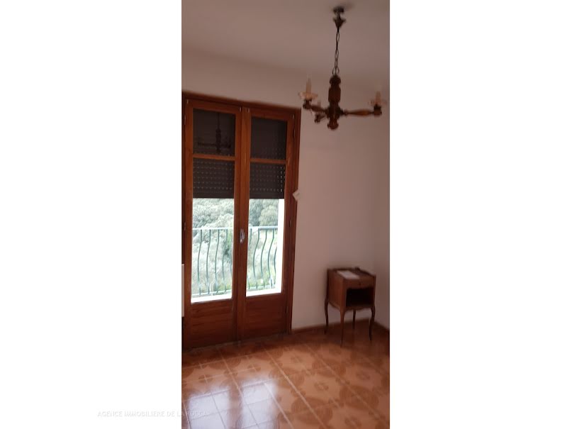 Location  appartement 3 pièces 55.04 m² à Foce (20100), 550 €