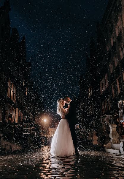 Fotografo di matrimoni Aneta Lewińska (blackonephotos). Foto del 23 gennaio 2020