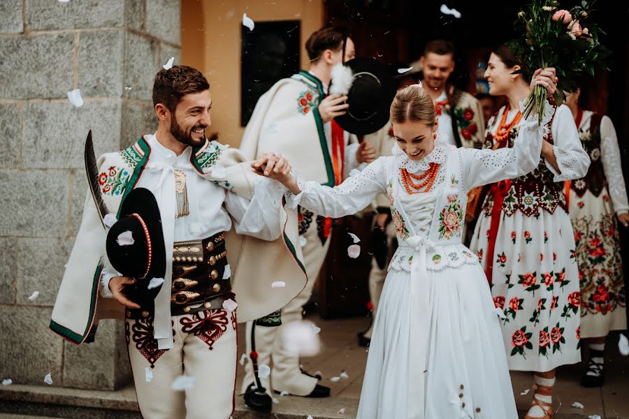 Fotografo di matrimoni Paweł Mucha (zakatekwspomnien). Foto del 24 marzo 2023