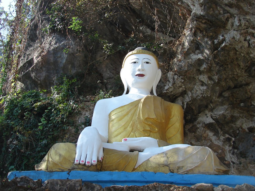 KAW KA THAUNG CAVE 