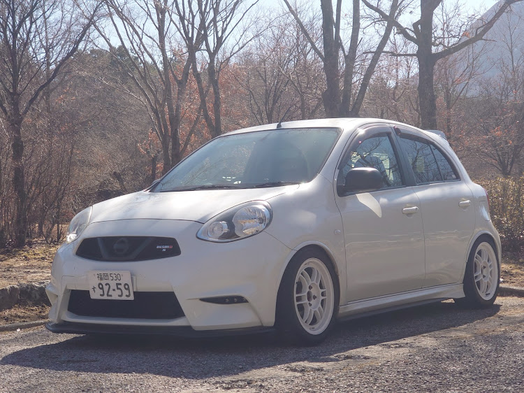 マーチの『ホットハッチ』で行こうぜぇ🔥・車高短キャンプに関するカスタム事例の投稿画像2枚目