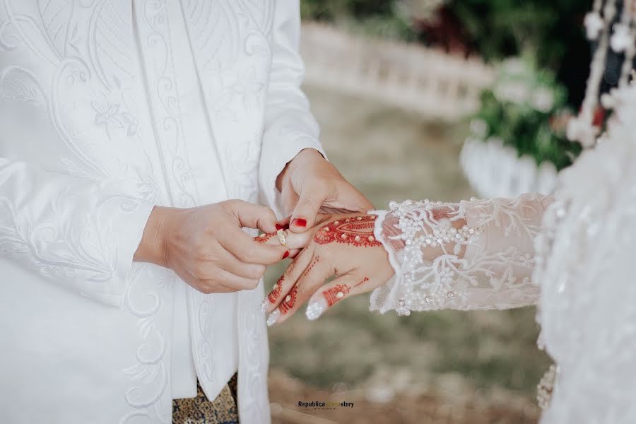 Fotógrafo de casamento Trias Adi Guna Adi Guna (triasadiguna). Foto de 28 de maio 2020