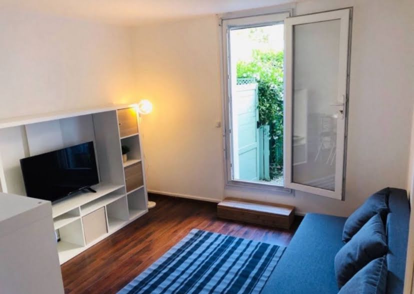 Location  appartement 1 pièce 20 m² à Eragny sur oise (95610), 710 €