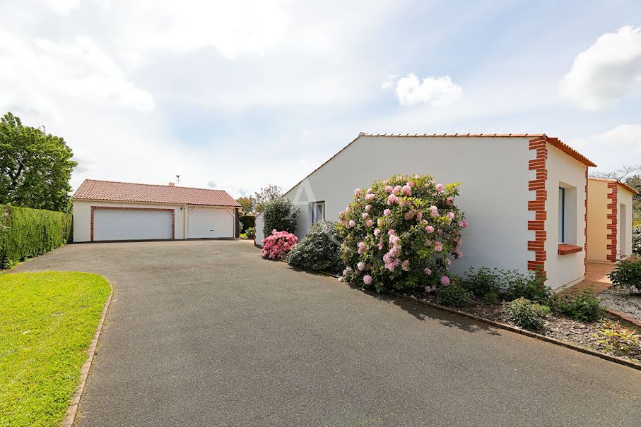 Vente maison 5 pièces 112 m² à Montaigu-Vendée (85600), 307 000 €