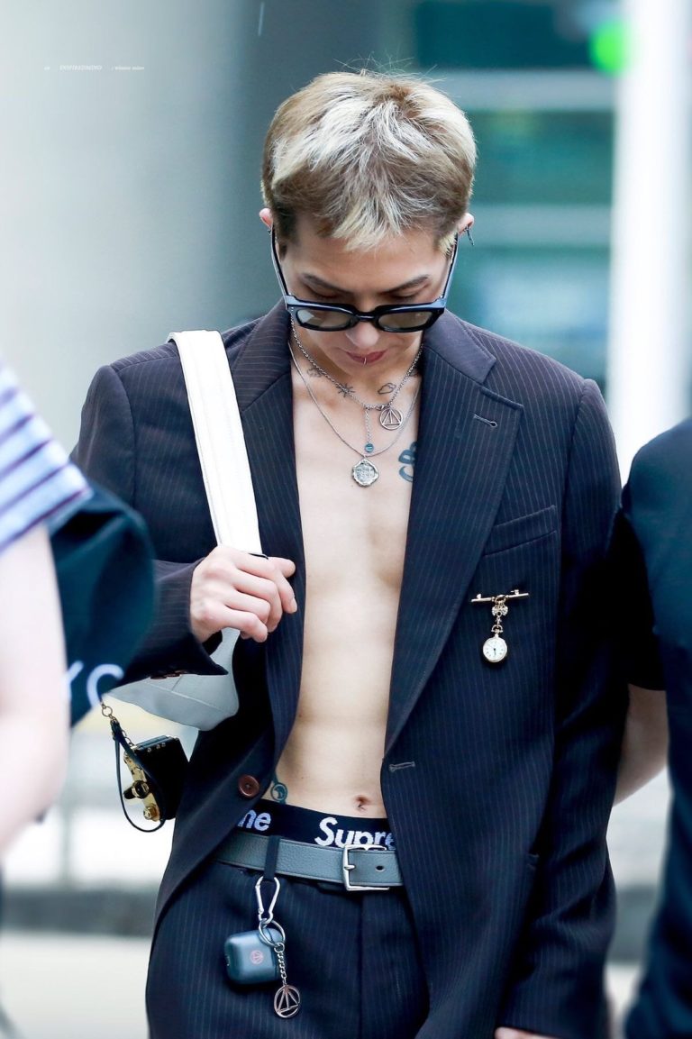 Song-Minos-summer-airport-fashion-2-768x1153