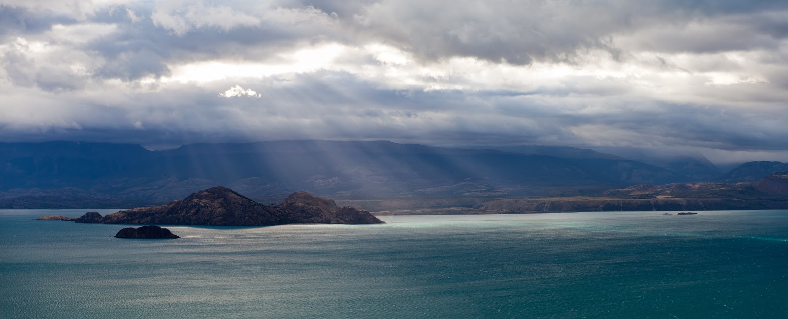 Патагония: Carretera Austral - Фицрой - Торрес-дель-Пайне. Треккинг, фото.