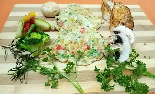 Egg White Veggie Omelette [3 Eggs]