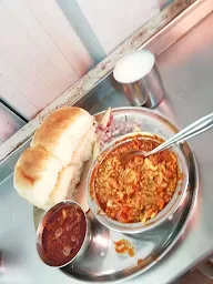 Bhadait Misal photo 2