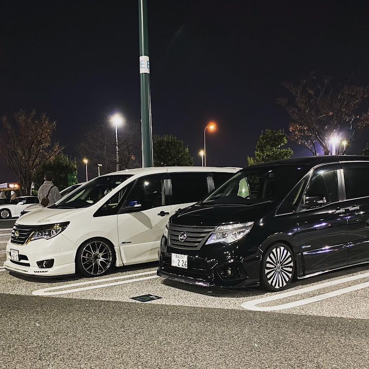 セレナのnight photography・ローガン・26の日に関するカスタム事例の投稿画像2枚目