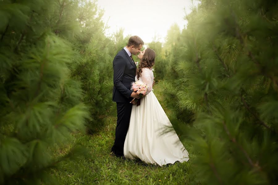 Wedding photographer Yuliya Grickova (yuliagg). Photo of 25 August 2015