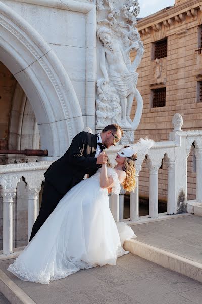 Fotografo di matrimoni Iana Razumovskaia (ucatana). Foto del 3 gennaio