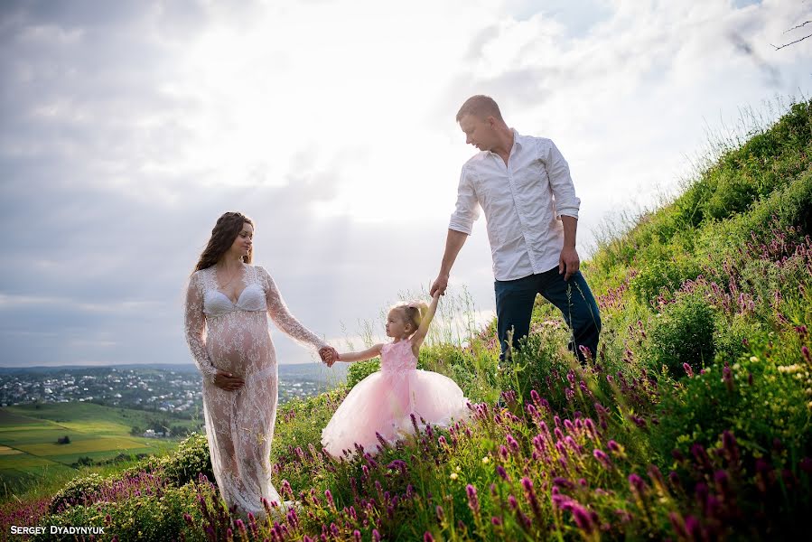 Fotógrafo de casamento Sergey Dyadinyuk (doger). Foto de 2 de agosto 2017