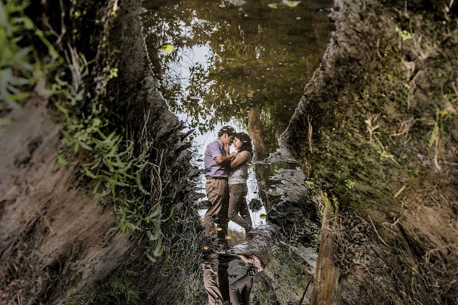 Wedding photographer Edin Condor (edincondor). Photo of 13 July 2019