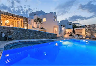 Villa with pool and terrace 2