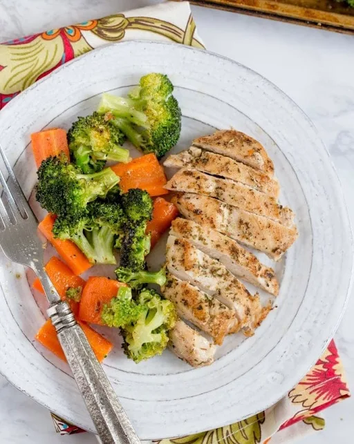 Grilled Chicken Breast Steak & Veggies From Mum's Kitchen."