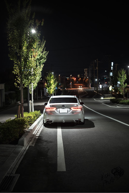 カムリのオルデン・街灯・写真映え・夜・かめらに関するカスタム事例の投稿画像2枚目