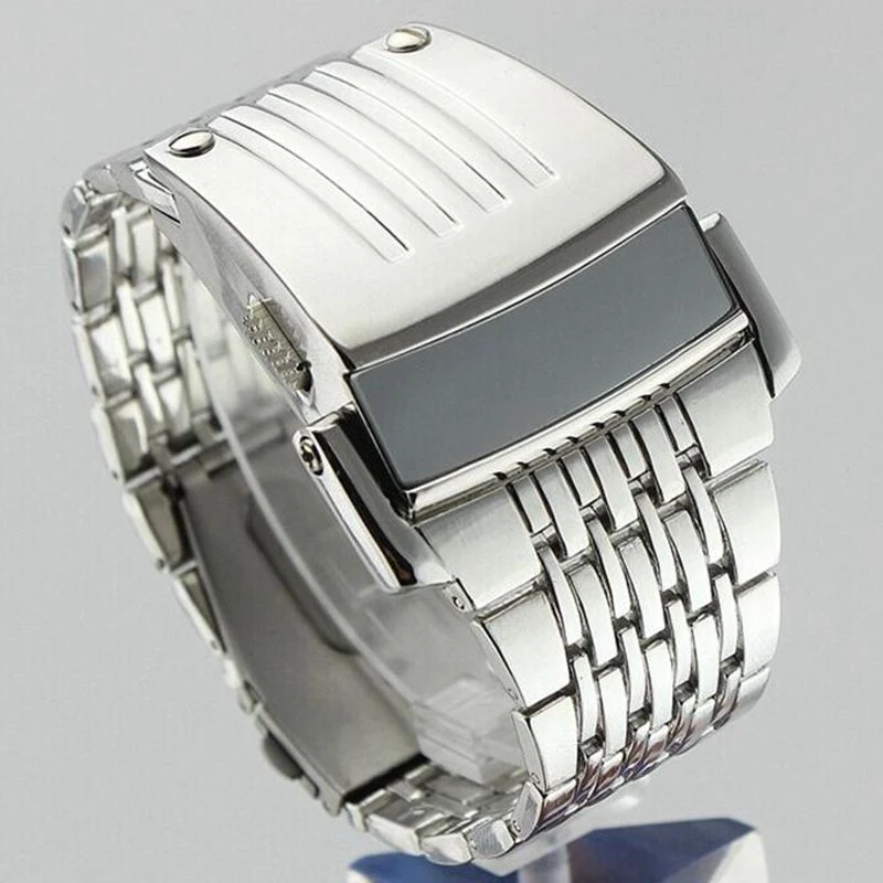 Montre CF Crossover FireWire Cobra, l'alliance parfaite. Design robuste, connectivité FireWire, mesure précise du temps et fonctionnalités avancées.