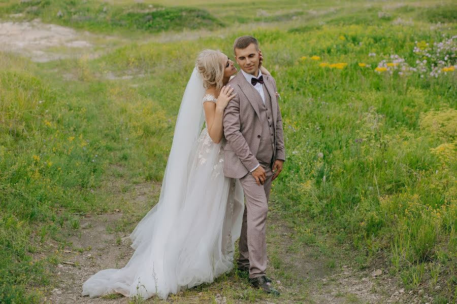 Fotógrafo de casamento Oksana Baranova (blackcat88). Foto de 2 de outubro 2018