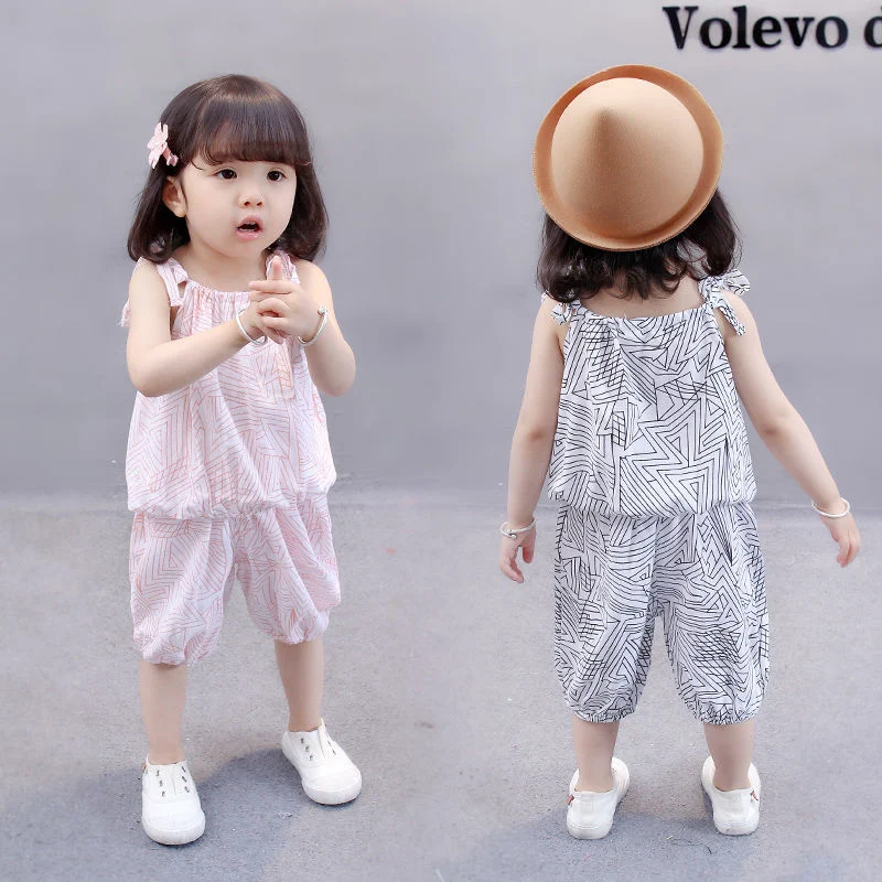 Summer Girl Camisole tweedelige set voor kinderen Perfect voor de zomer, licht en luchtig. Comfortabele outfit voor warme dagen.